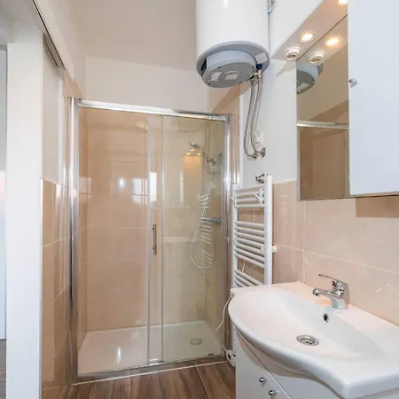 My Dalmatia - Blagdan Two With Private Parking Apartman