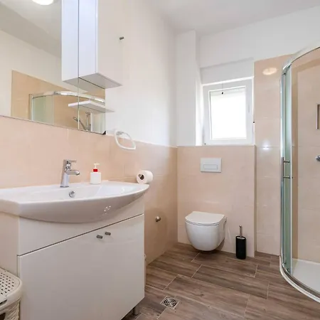My Dalmatia - Blagdan Two With Private Parking Apartman