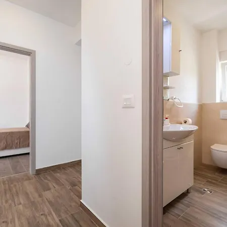 My Dalmatia - Blagdan Two With Private Parking Zadar