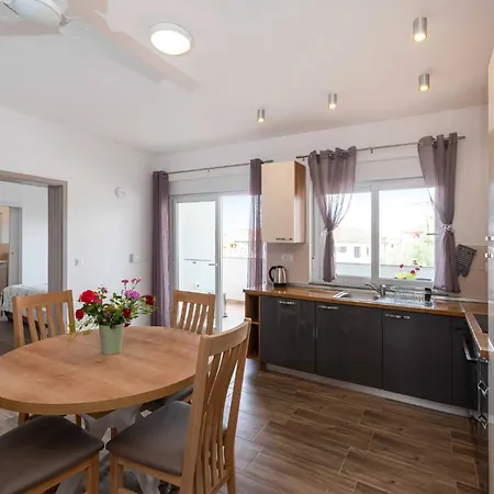 My Dalmatia - Blagdan Two With Private Parking * Zadar