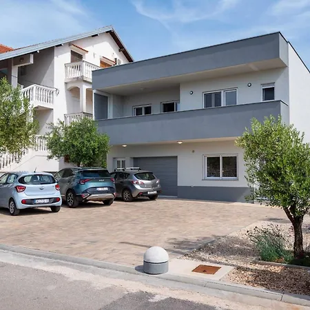 My Dalmatia - Blagdan Two With Private Parking