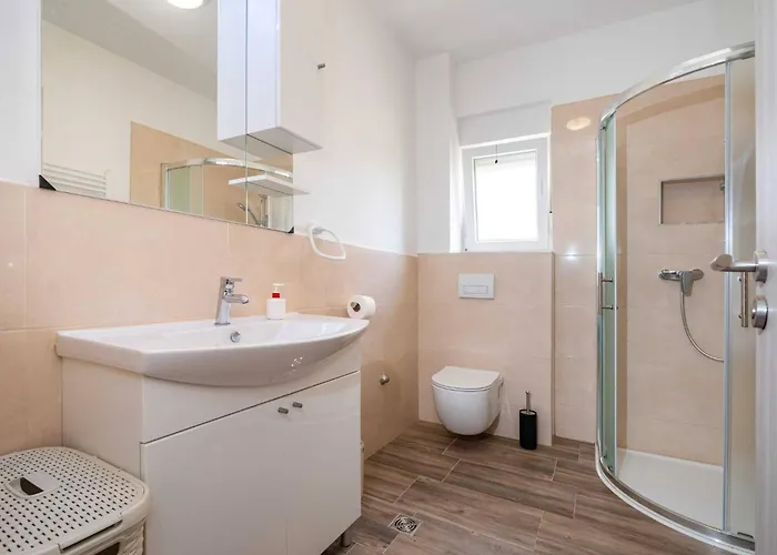 My Dalmatia - Blagdan Two With Private Parking Apartman