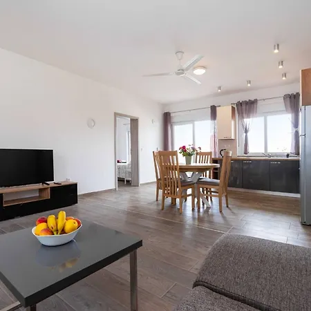 My Dalmatia - Blagdan Two With Private Parking Zadar